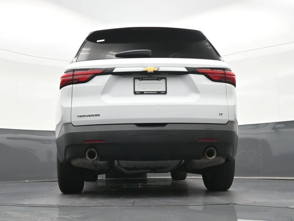 Used 2023 Chevrolet Traverse LT FWD image 27