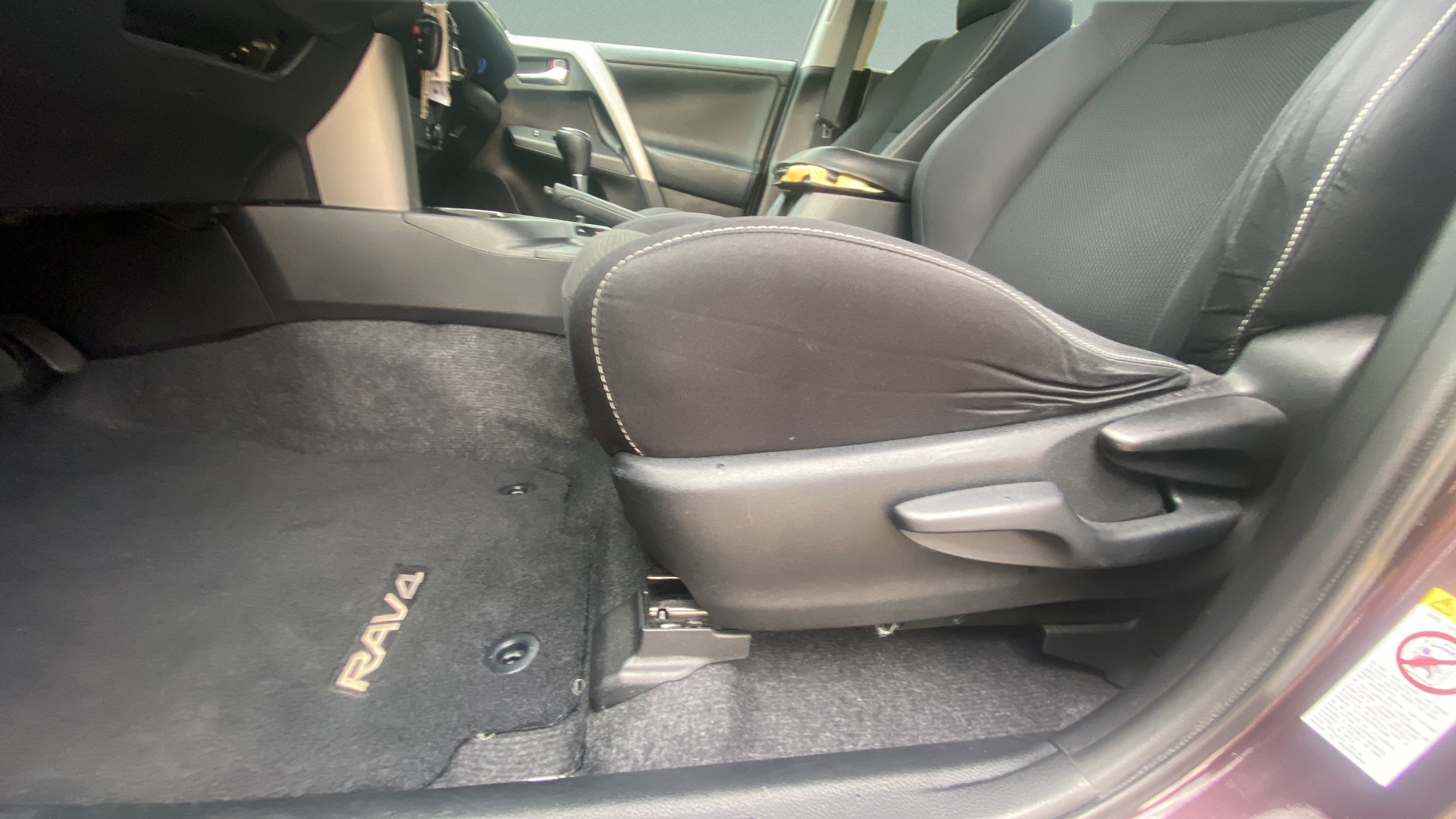 Used 2016 Toyota RAV4 XLE FWD image 10