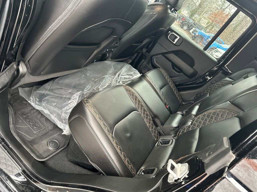 Used 2023 Jeep Gladiator Overland image 24