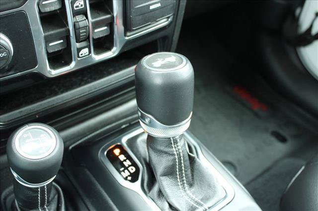 Used 2021 Jeep Wrangler Unlimited Sahara AWD/4WD image 28