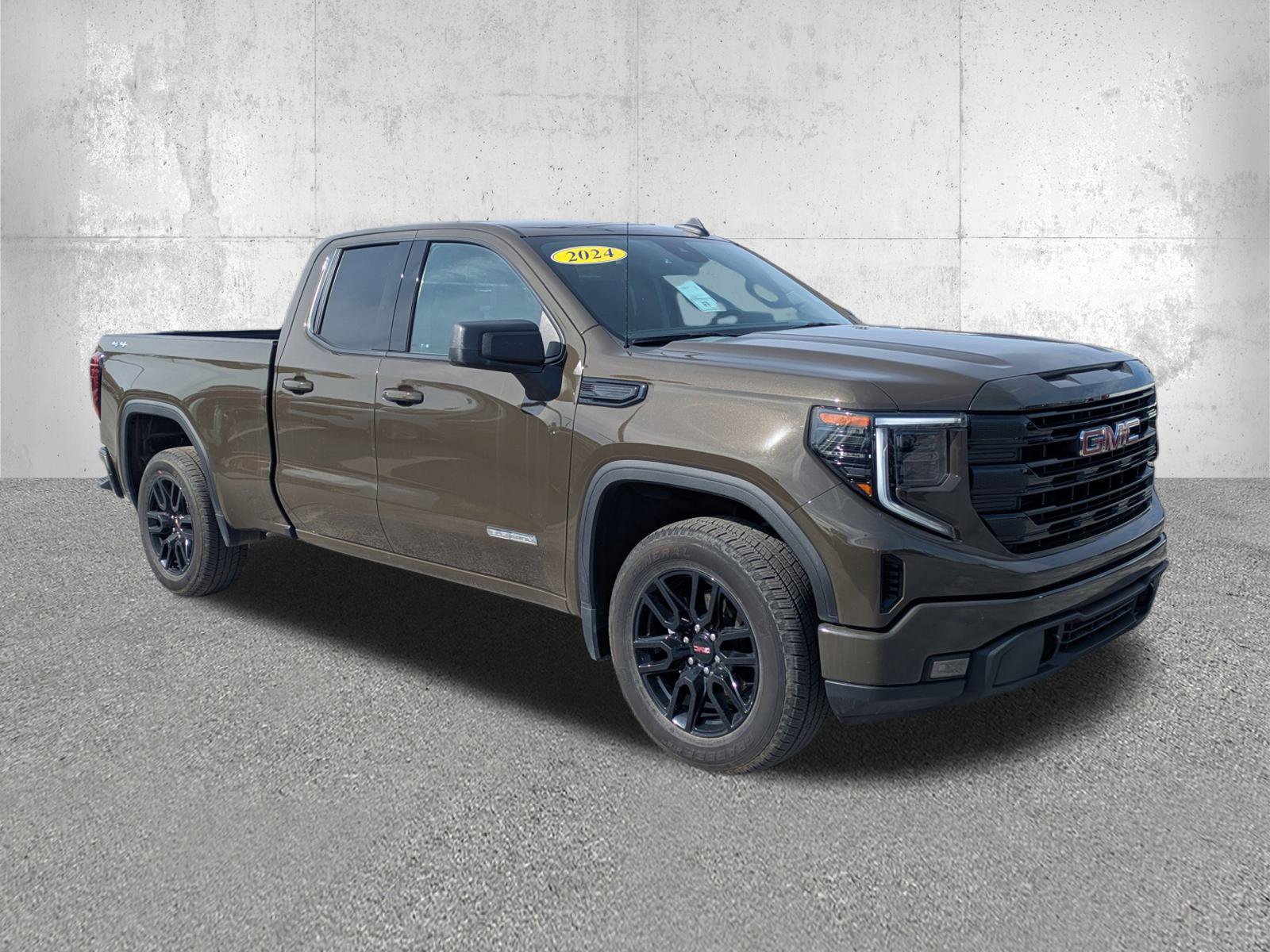 Used 2024 GMC Sierra 1500 Elevation image 2