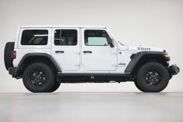 Used 2024 Jeep Wrangler Unlimited AWD/4WD image 16