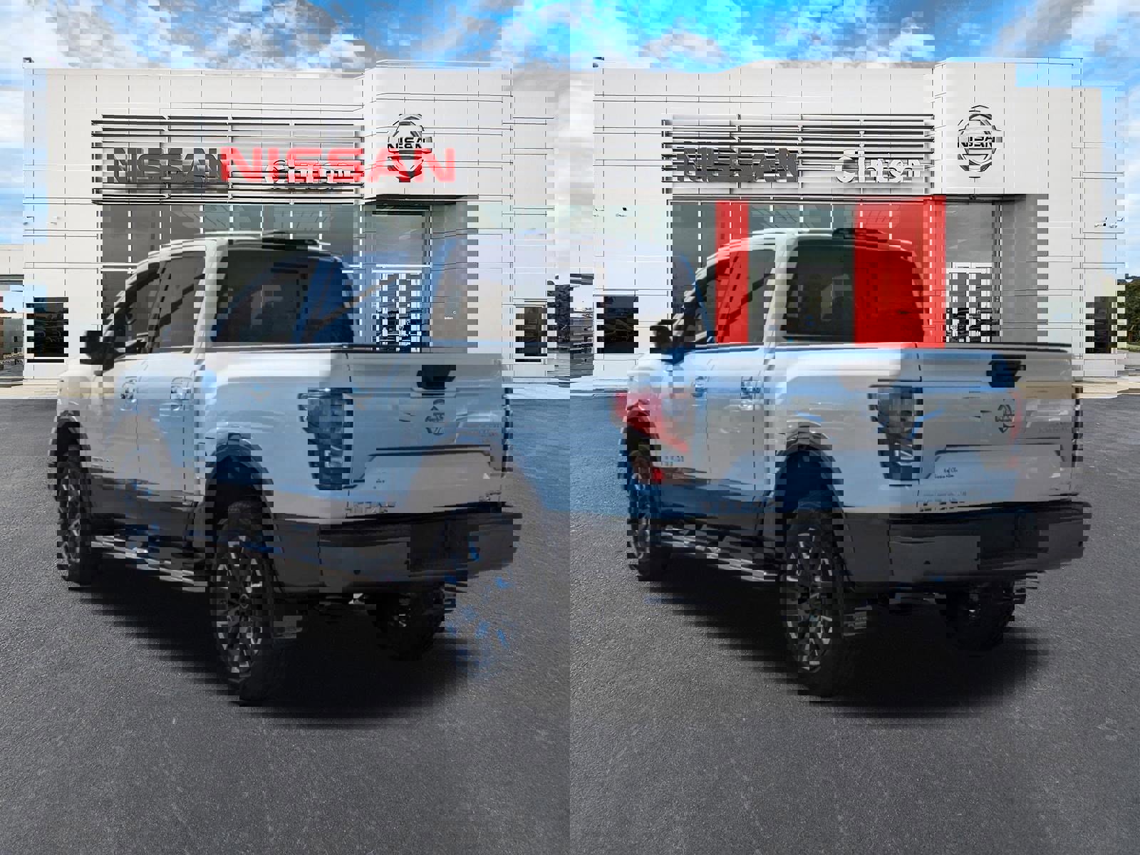 New 2024 Nissan Titan Platinum Reserve w/ Moonroof Package image 5