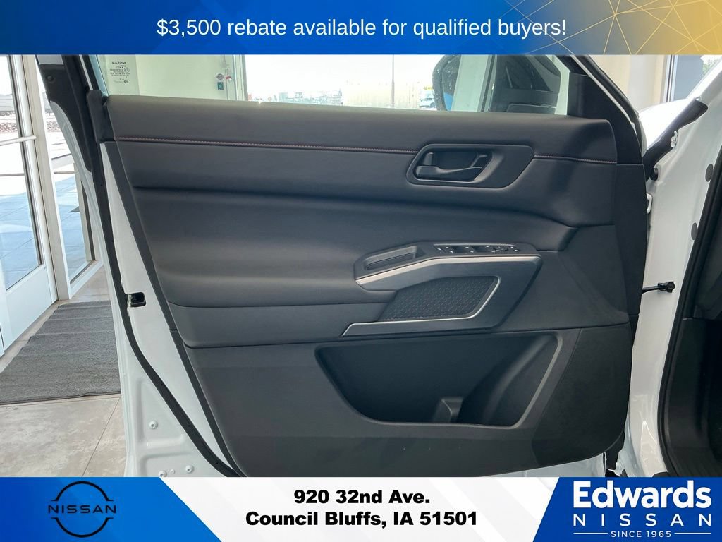 New 2026 Nissan Pathfinder Rock Creek w/ Rock Creek Premium Package AWD/4WD image 22