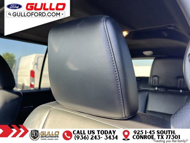 Used 2017 Ford Expedition Limited w/ Equipment Group 301A AWD/4WD image 18