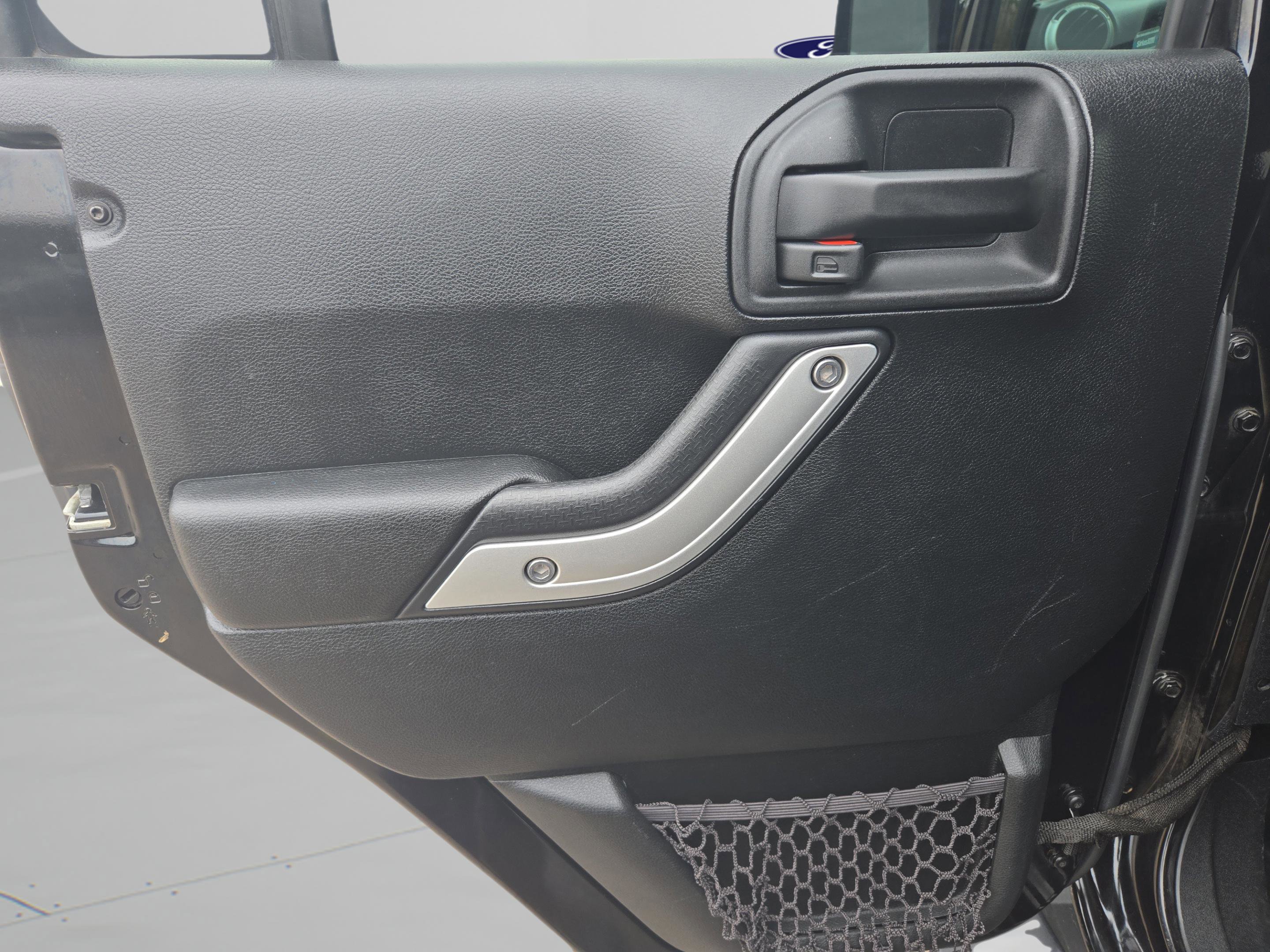 Used 2017 Jeep Wrangler Unlimited Sahara image 20