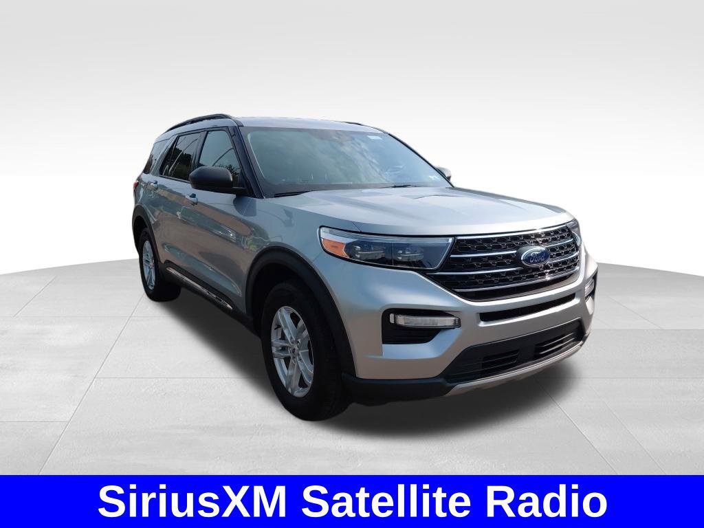 Used 2022 Ford Explorer XLT w/ Equipment Group 202A AWD/4WD image 6