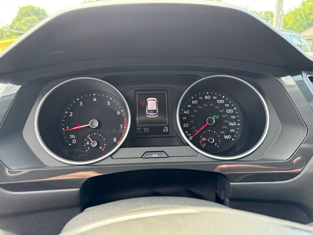 Used 2019 Volkswagen Tiguan SE AWD/4WD image 28