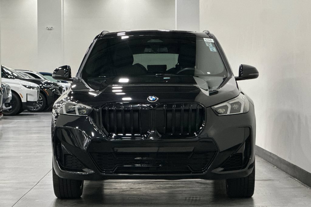 Used 2023 BMW X1 xDrive28i w/ M Sport Package AWD/4WD image 9