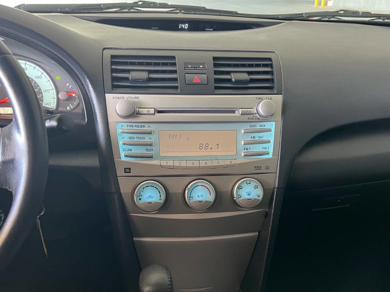 Used 2009 Toyota Camry SE FWD image 19