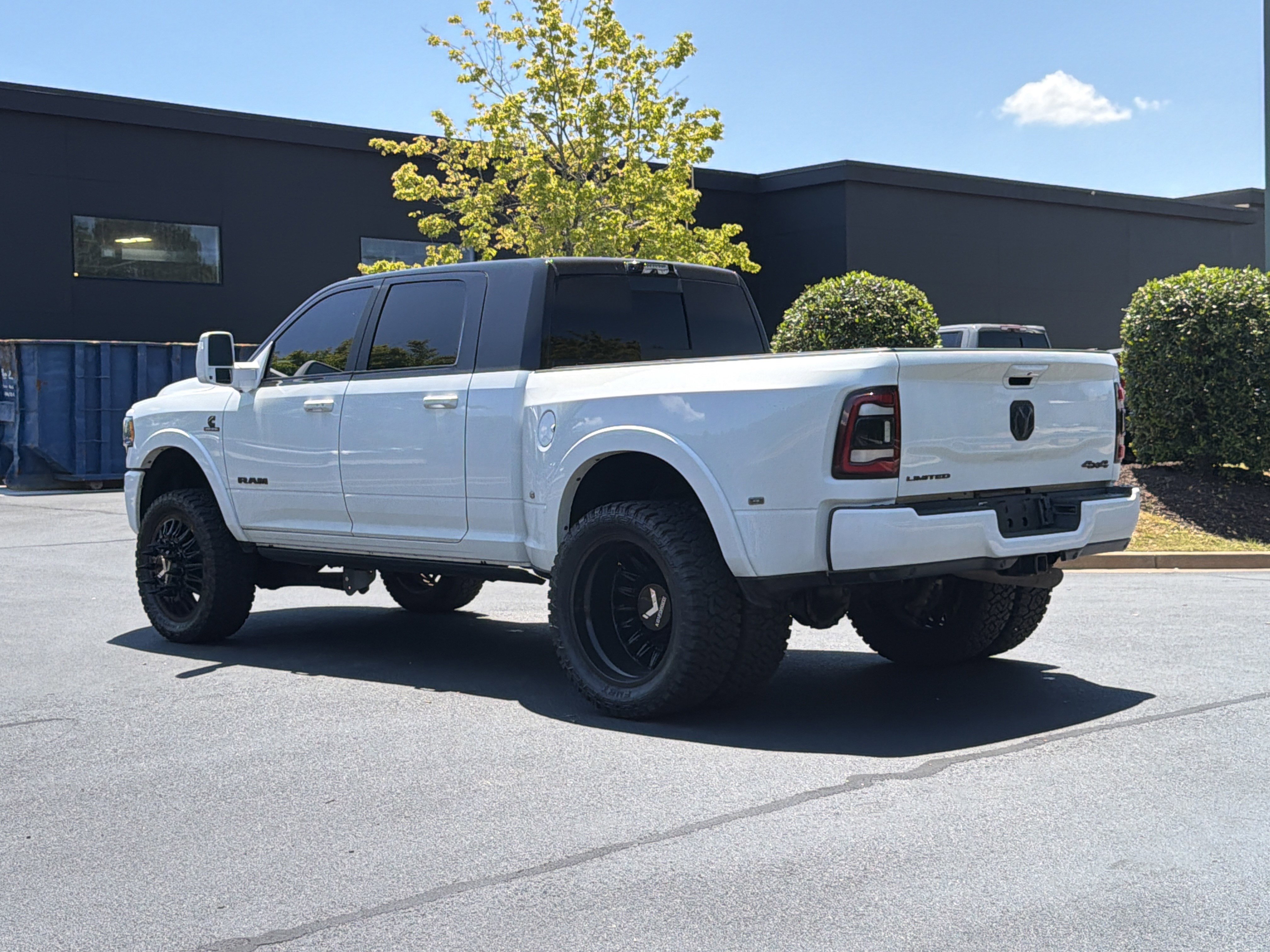 Used 2024 RAM 3500 Limited AWD/4WD image 15