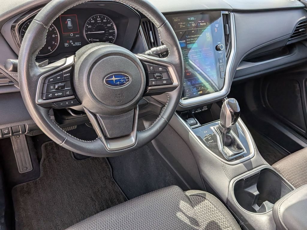 Used 2025 Subaru Outback Premium image 15
