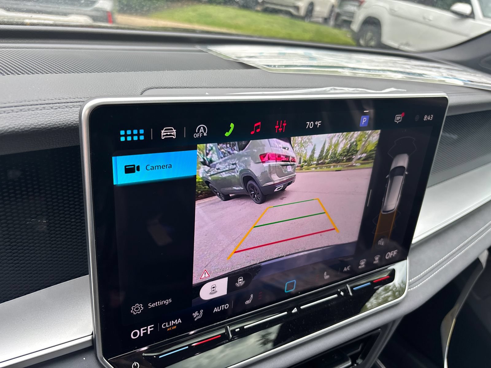 New 2026 Volkswagen Tiguan SE R-Line FWD image 15