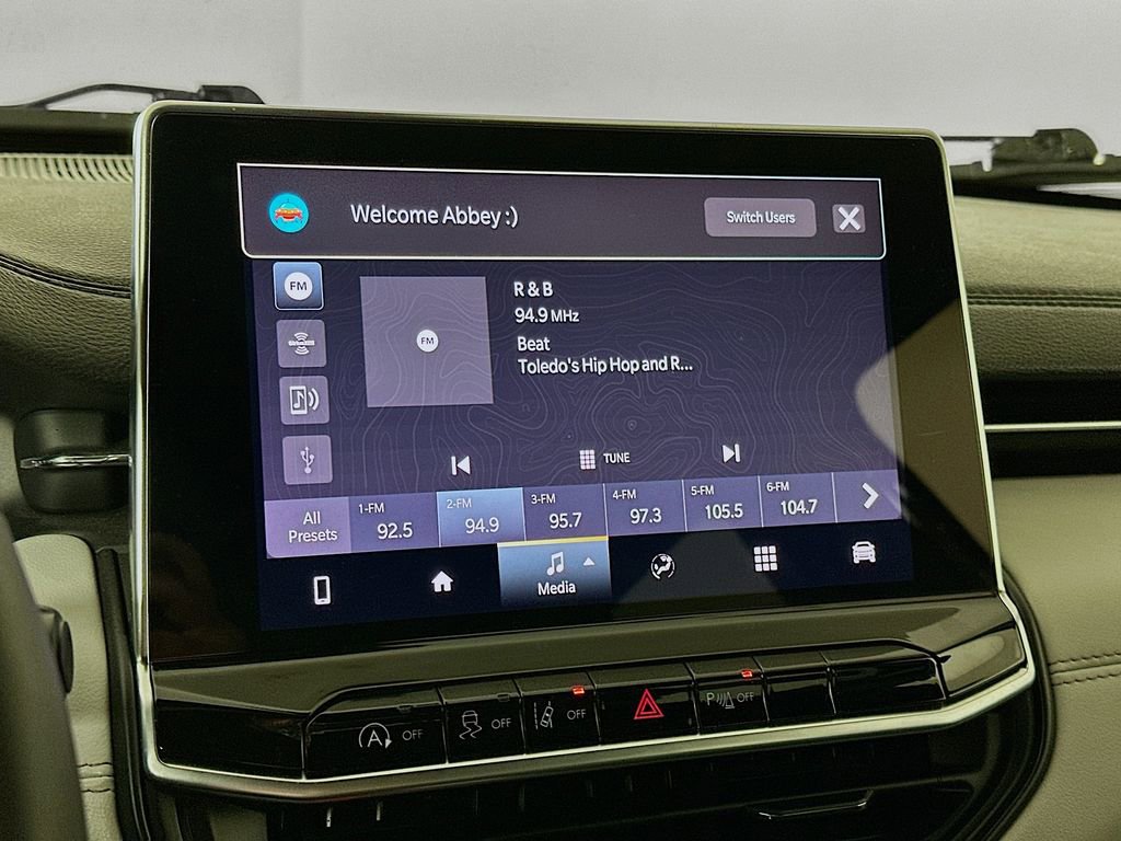 Certified 2023 Jeep Compass Limited w/ Elite Group image 24