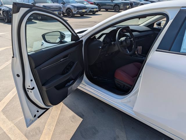 New 2026 MAZDA MAZDA3 Carbon AWD/4WD image 32