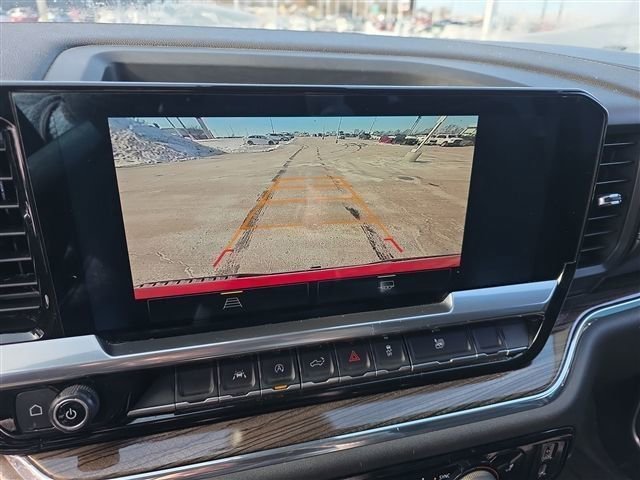 Used 2023 Chevrolet Silverado 1500 LT AWD/4WD image 44