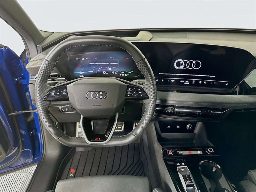 Used 2025 Audi SQ6 e-tron Premium Plus w/ Premium Plus image 15
