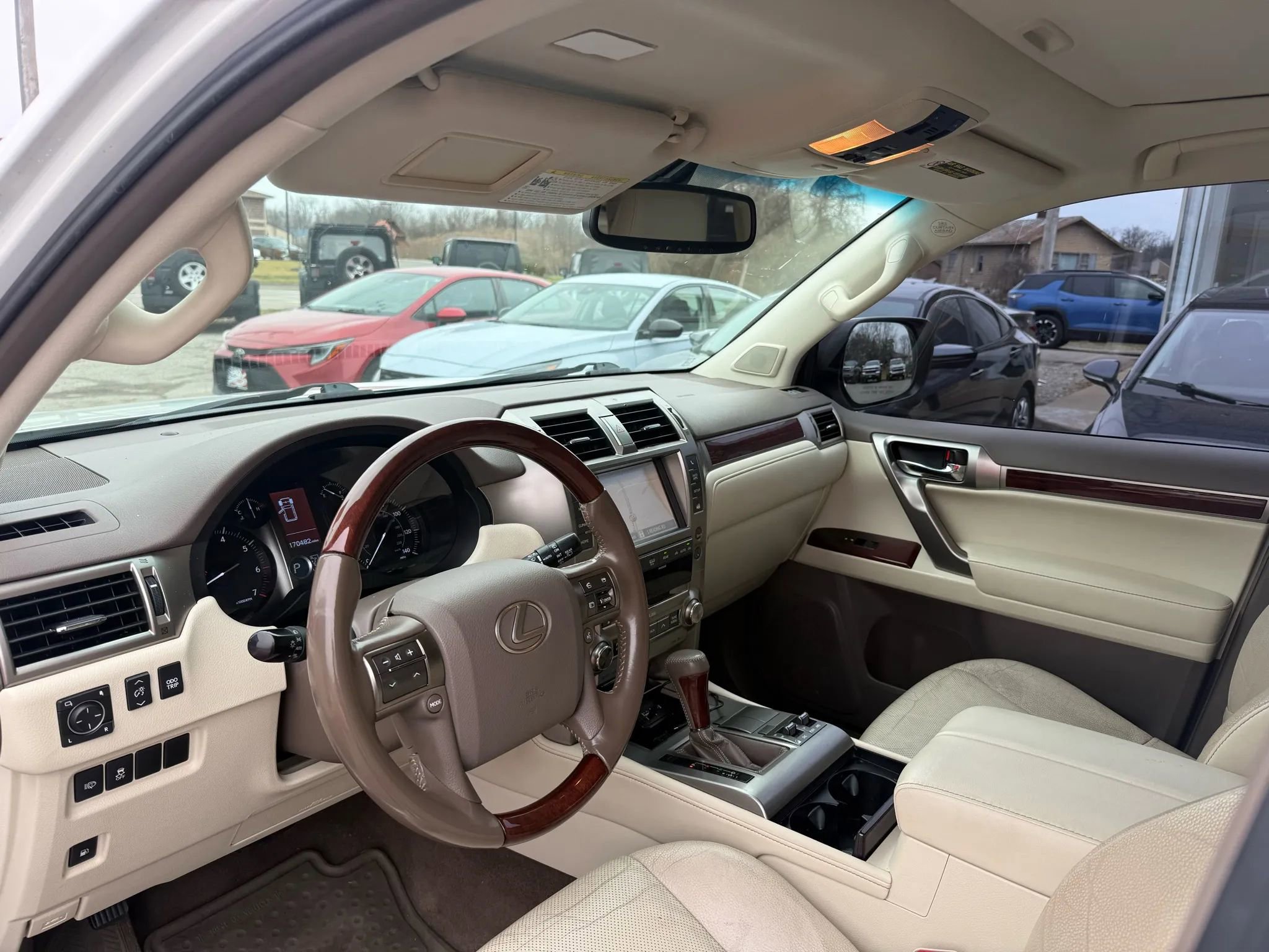 Used 2015 Lexus GX 460 w/ Premium Package image 11