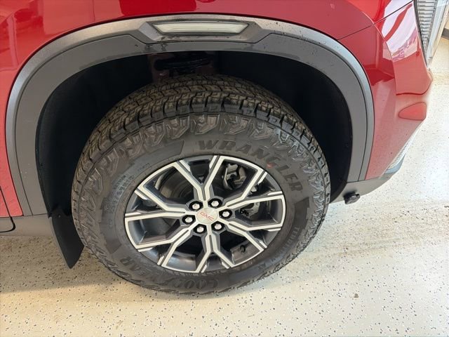 New 2026 GMC Acadia AT4 w/ Luxury Package AWD/4WD image 10