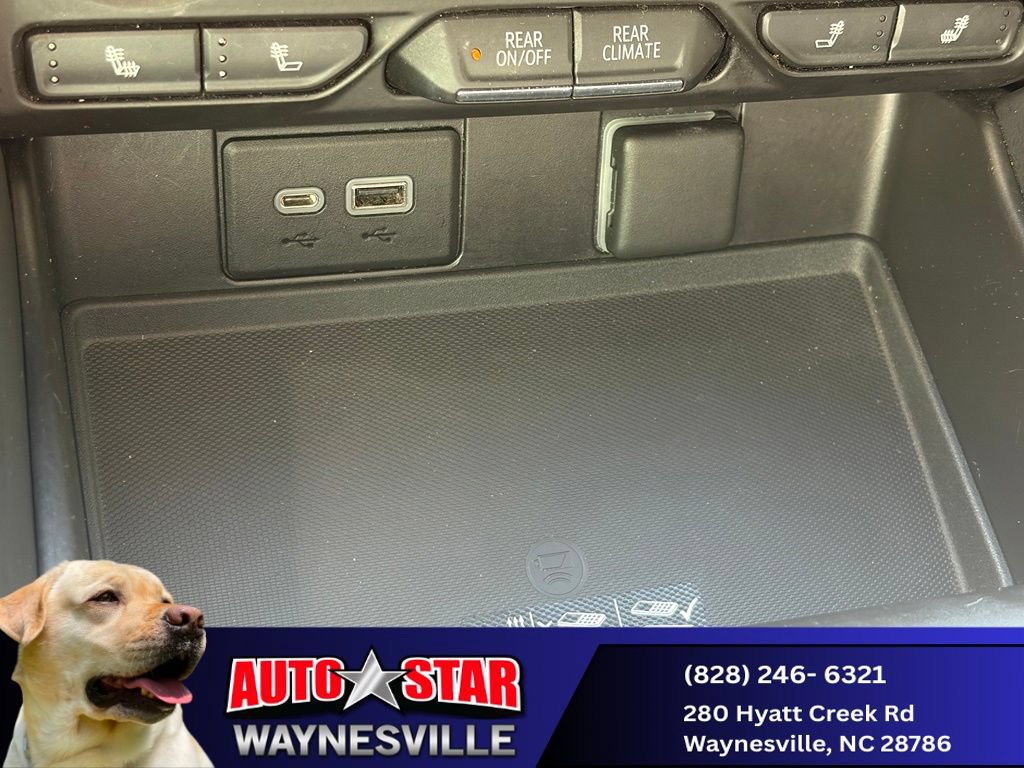 Used 2021 Chevrolet Tahoe Z71 w/ Z71 Off-Road Package AWD/4WD image 16