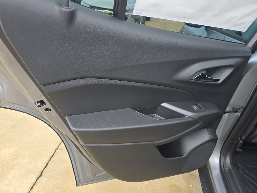 New 2026 Chevrolet Trax LT w/ Driver Confidence Package FWD image 13