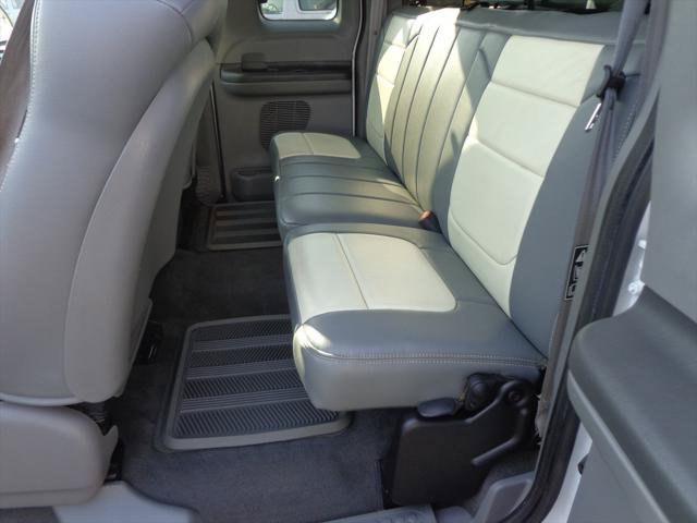 Used 2003 Ford F250 4x4 SuperCab Super Duty image 8