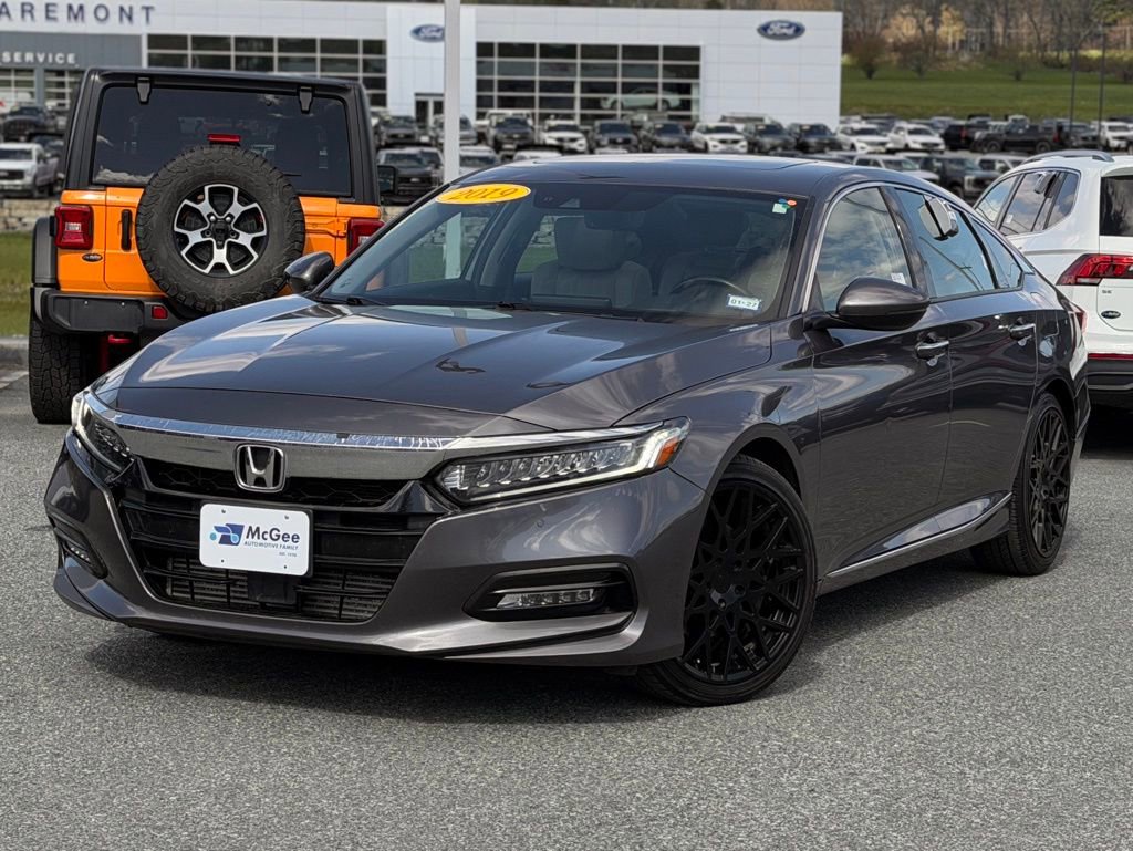 Used 2019 Honda Accord Touring image 1