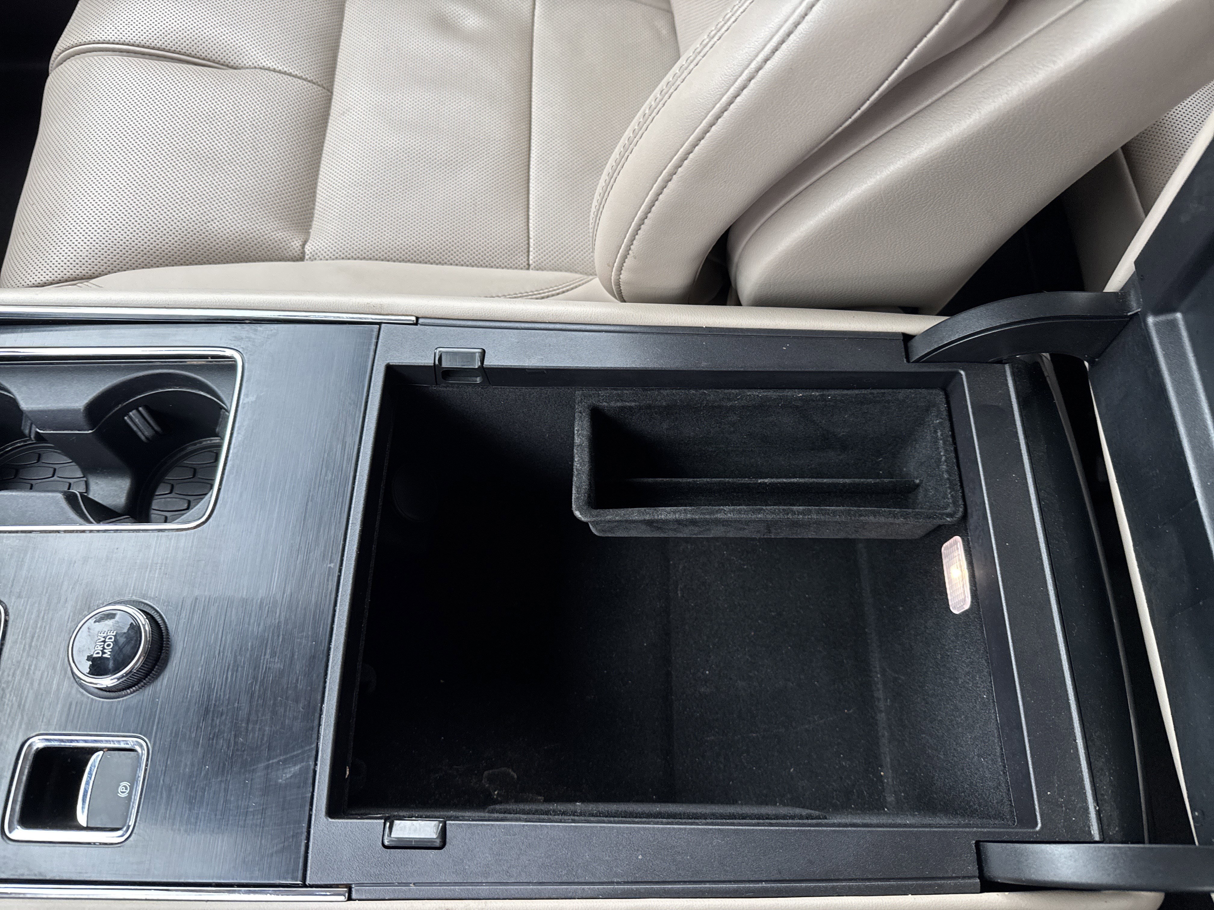 Used 2020 Lincoln Aviator Reserve w/ Equipment Group 202A image 42