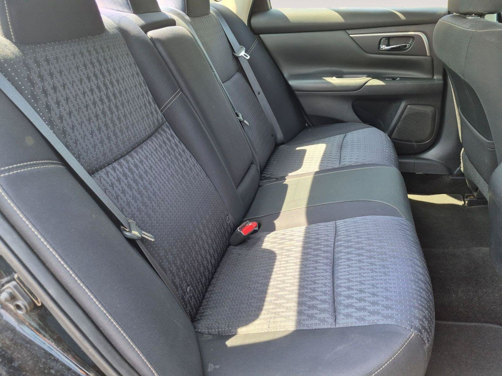 Used 2016 Nissan Altima 2.5 SV FWD image 18