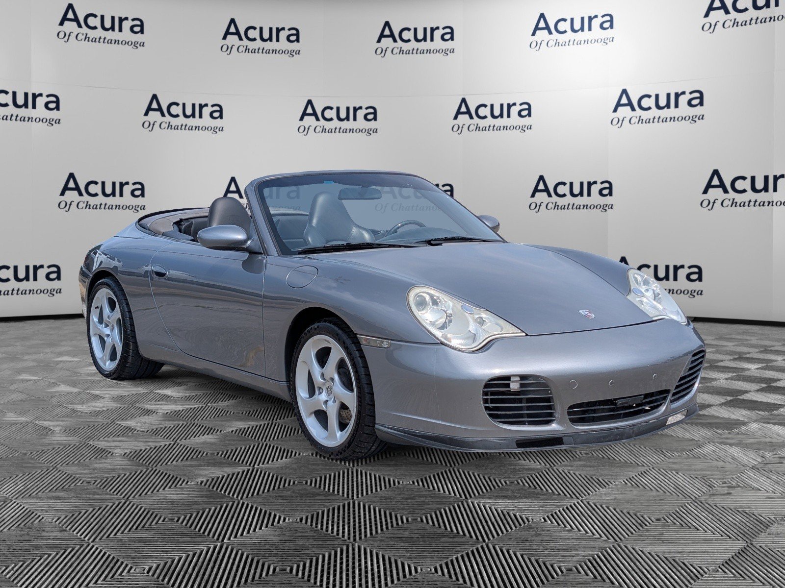 Used 2002 Porsche 911 Carrera image 2