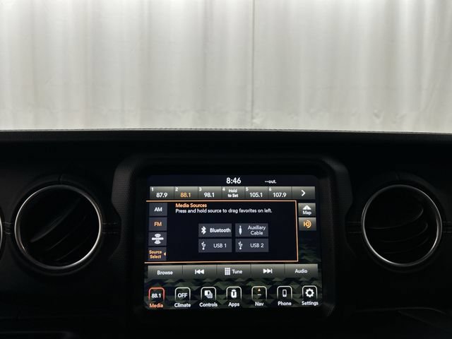 Used 2022 Jeep Wrangler Unlimited Sahara w/ Safety Group AWD/4WD image 15