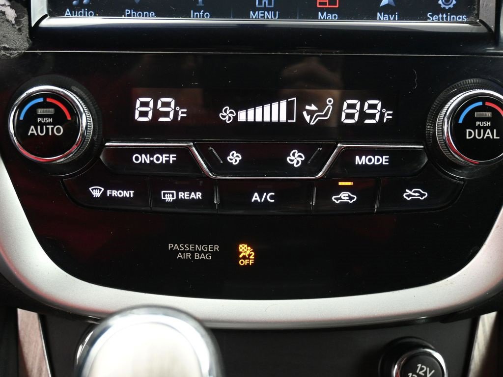 Used 2016 Nissan Murano SV image 24