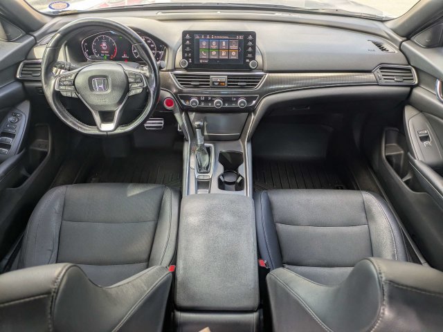 Used 2018 Honda Accord Sport image 13