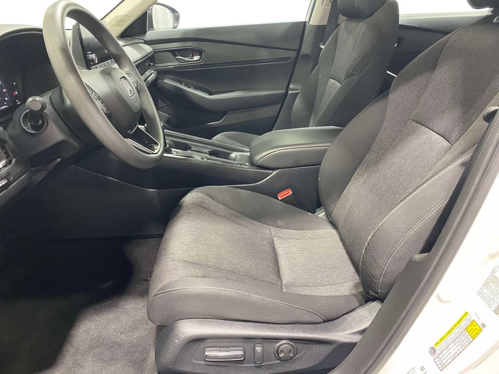 Used 2025 Honda Accord SE image 16