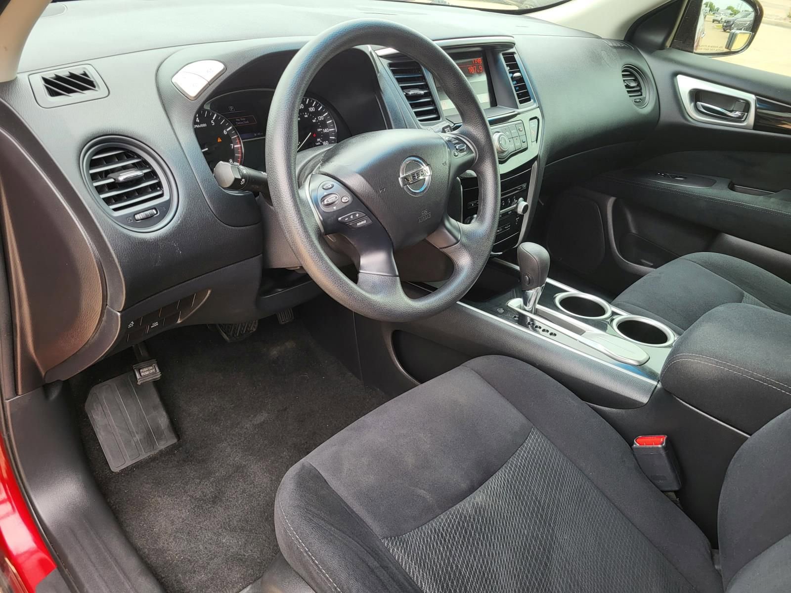 Used 2016 Nissan Pathfinder S FWD image 22