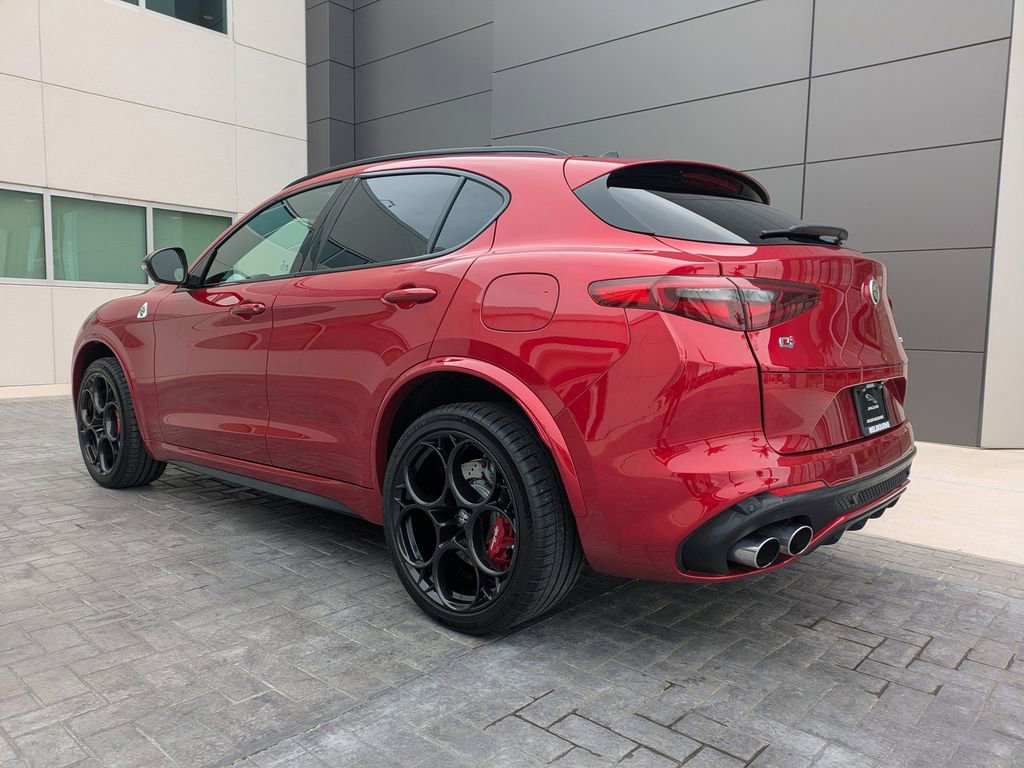 Used 2022 Alfa Romeo Stelvio Quadrifoglio w/ Active Assist Plus Package image 8