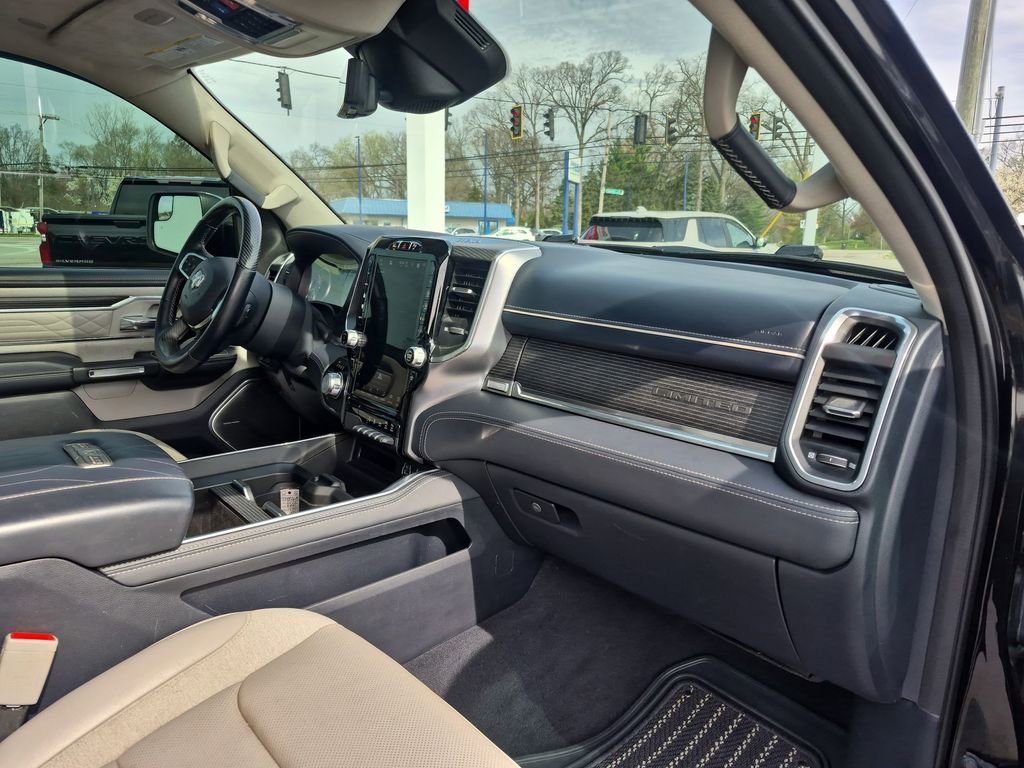 Used 2022 RAM 1500 Limited image 32