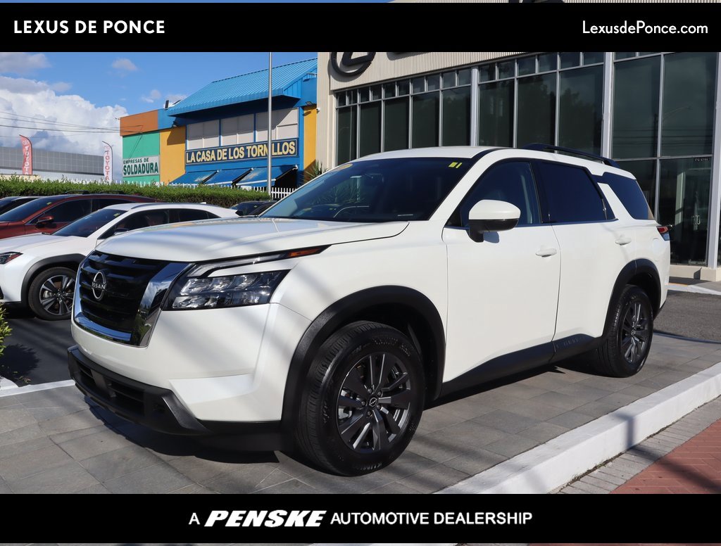 Used 2023 Nissan Pathfinder SV