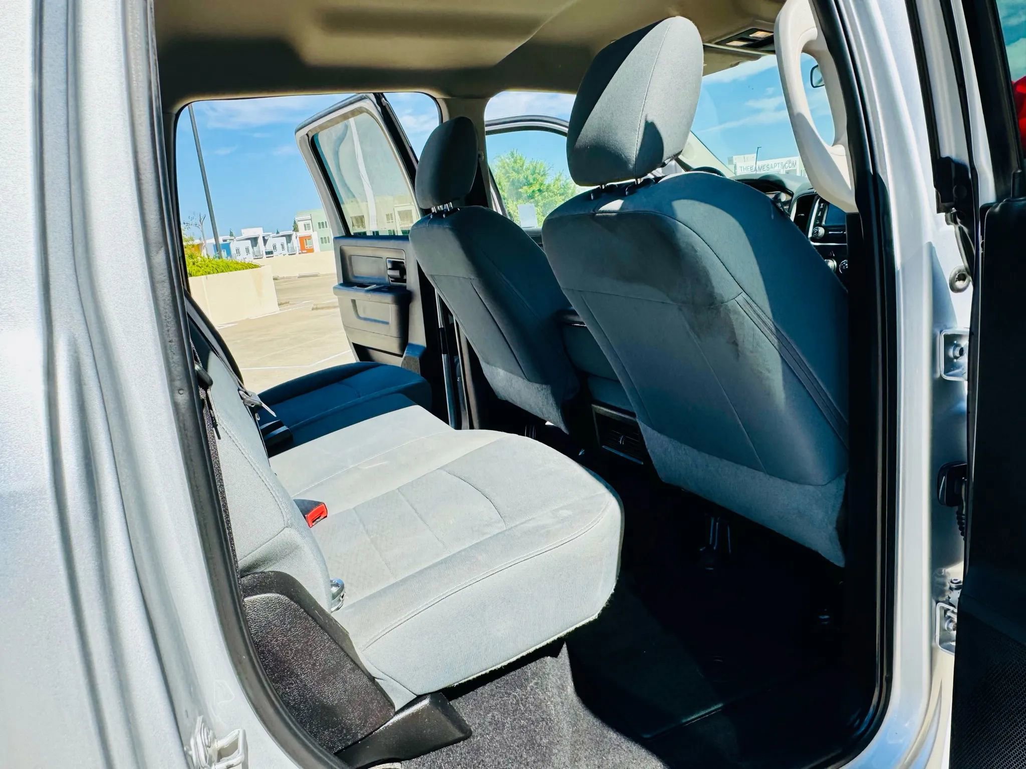 Used 2018 RAM 2500 Tradesman w/ Chrome Appearance Group AWD/4WD image 22