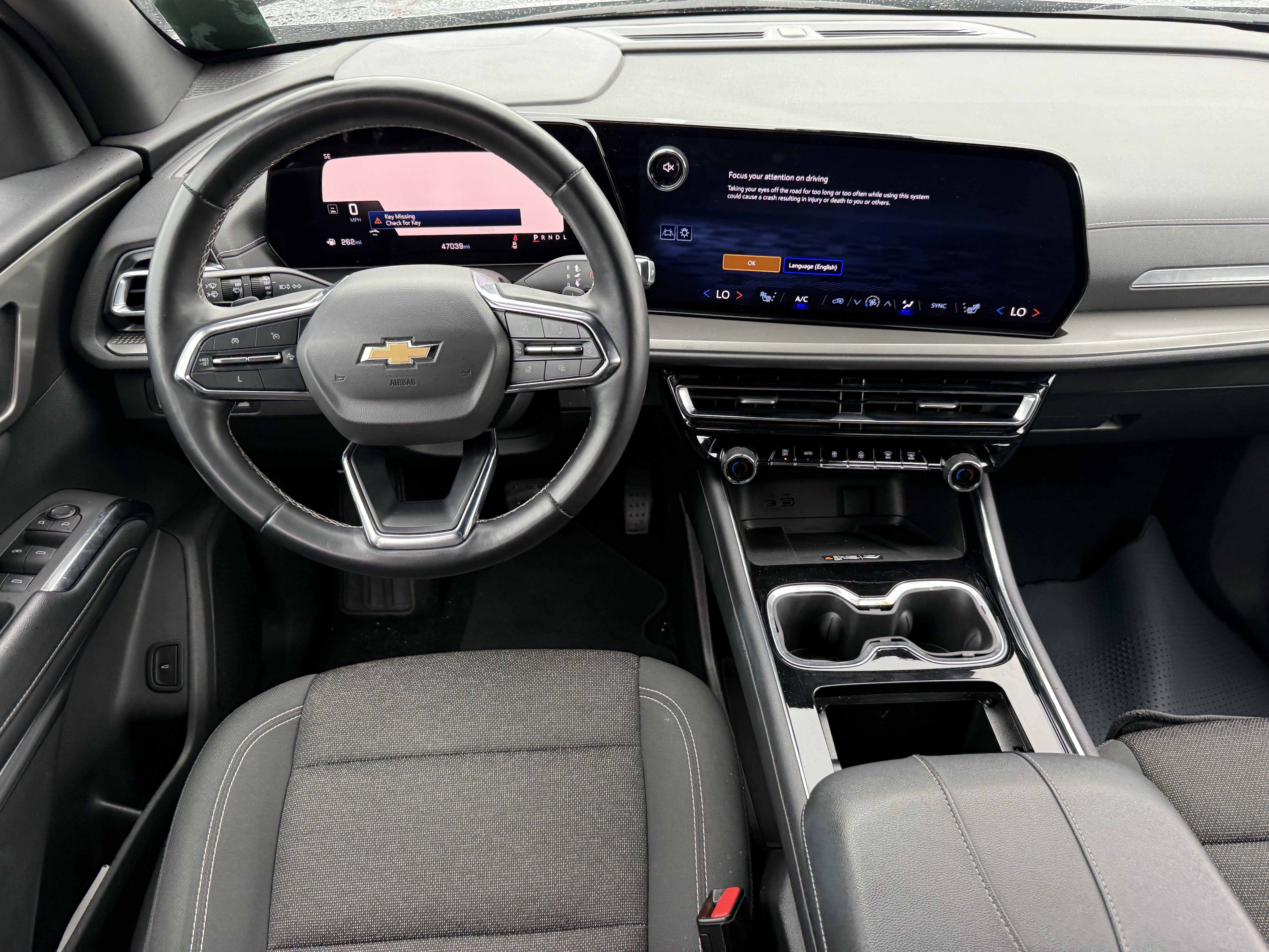 Used 2024 Chevrolet Traverse LT FWD image 14