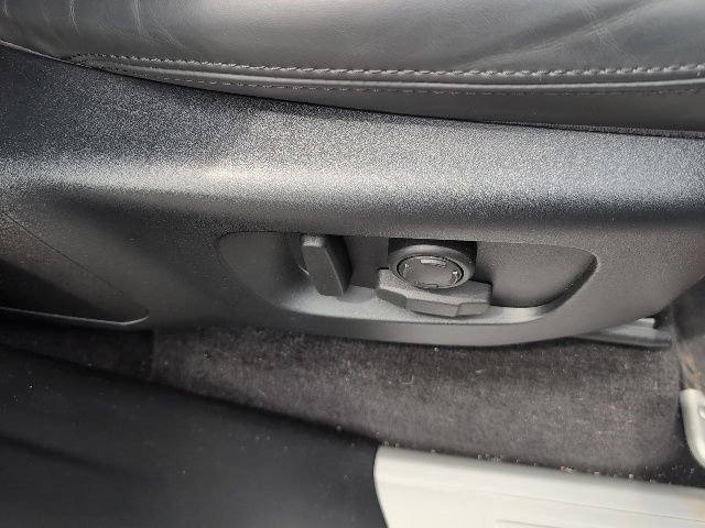 Used 2020 Land Rover Range Rover Sport HSE image 14