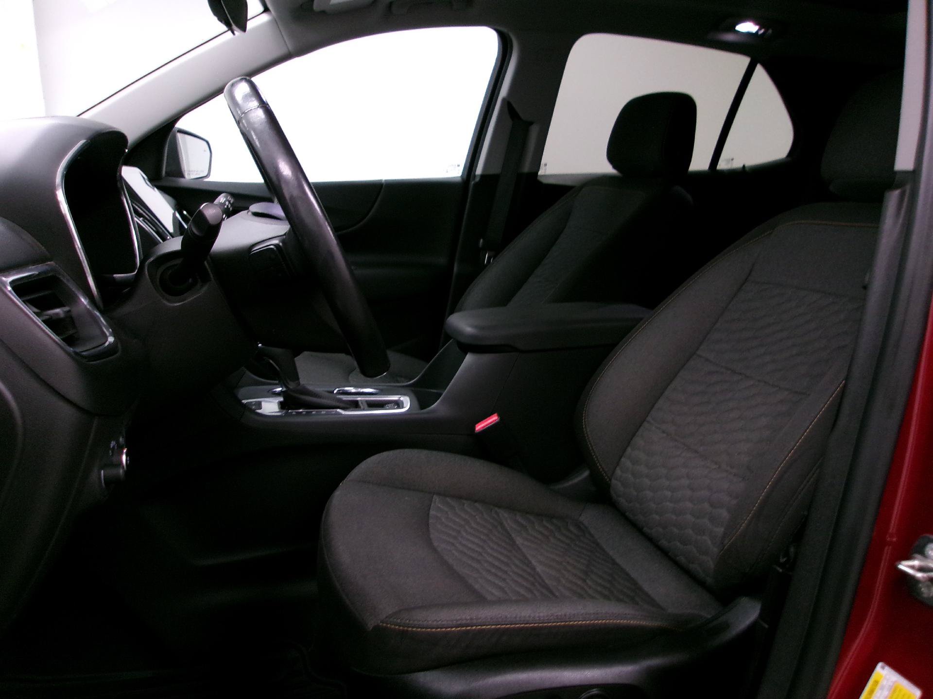 Used 2020 Chevrolet Equinox LT AWD/4WD image 9