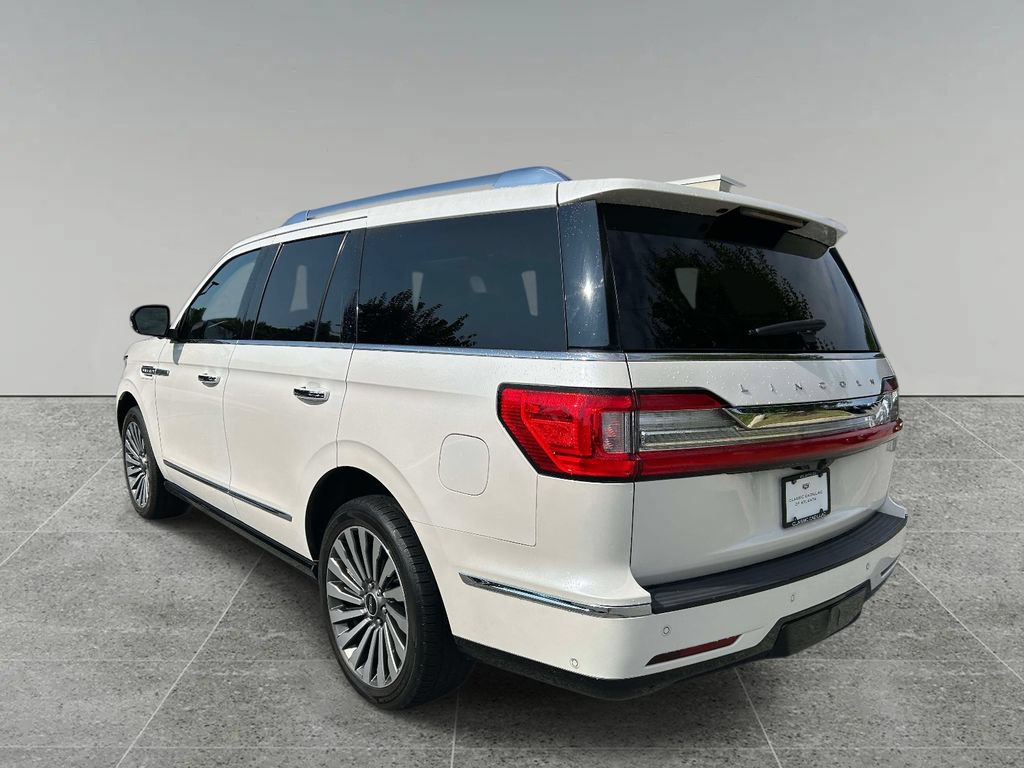Used 2018 Lincoln Navigator Reserve w/ Technology Package AWD/4WD image 3