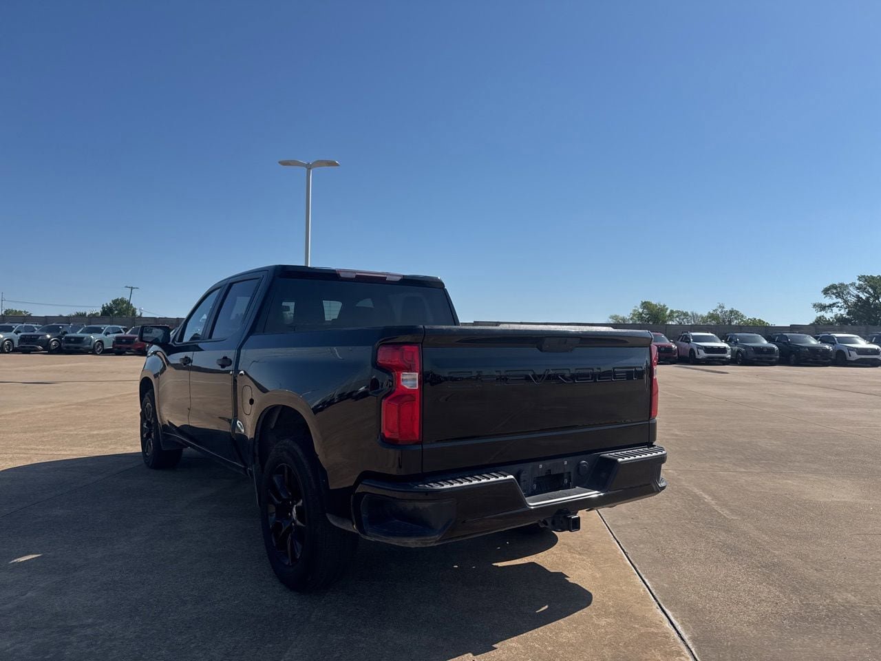 Used 2021 Chevrolet Silverado 1500 Custom RWD image 17