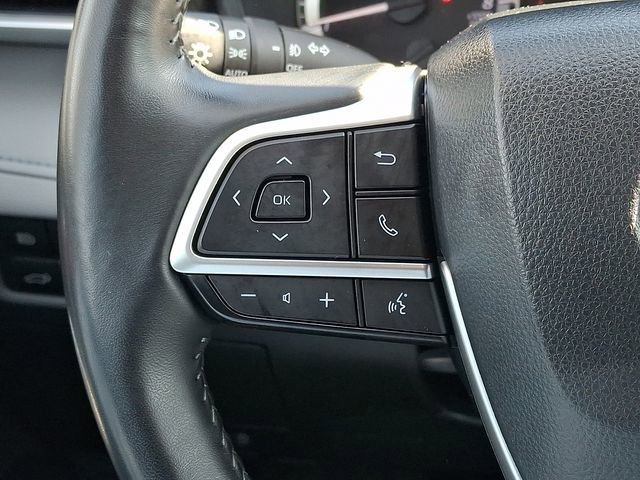 Used 2023 Toyota Highlander LE image 20