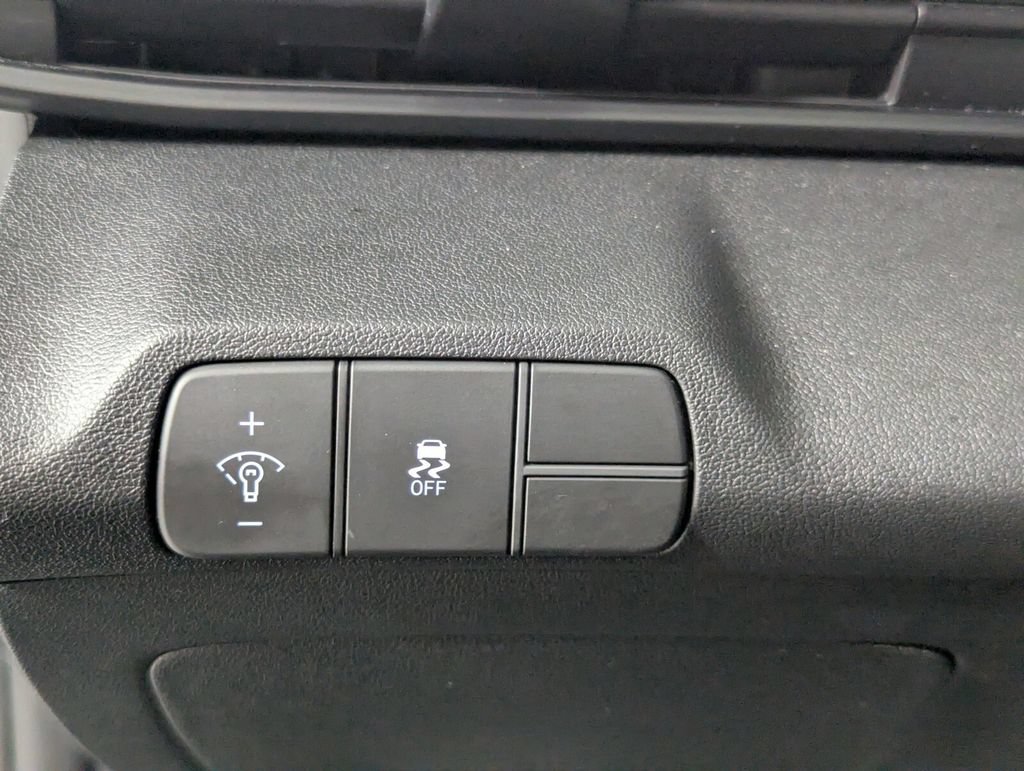 Certified 2026 Hyundai Elantra SEL Sport Premium FWD image 15