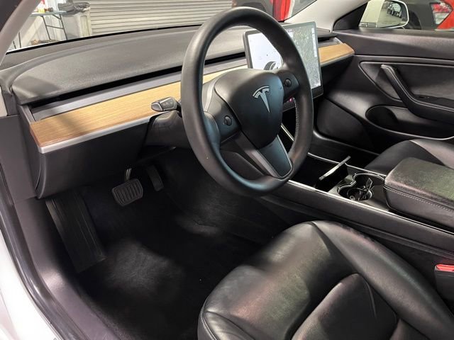 Used 2019 Tesla Model 3 Long Range image 19