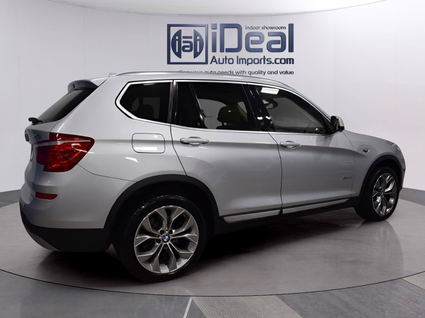 Used 2016 BMW X3 xDrive28i AWD/4WD image 4