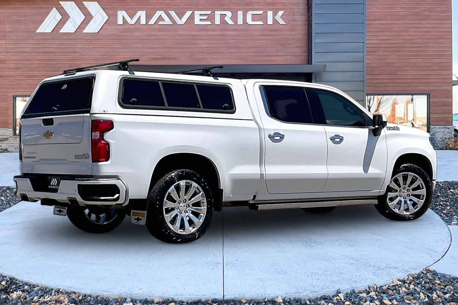 Used 2021 Chevrolet Silverado 1500 High Country AWD/4WD image 5