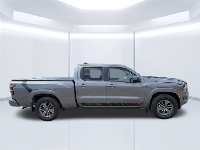 Used 2025 Nissan Frontier SV RWD image 5